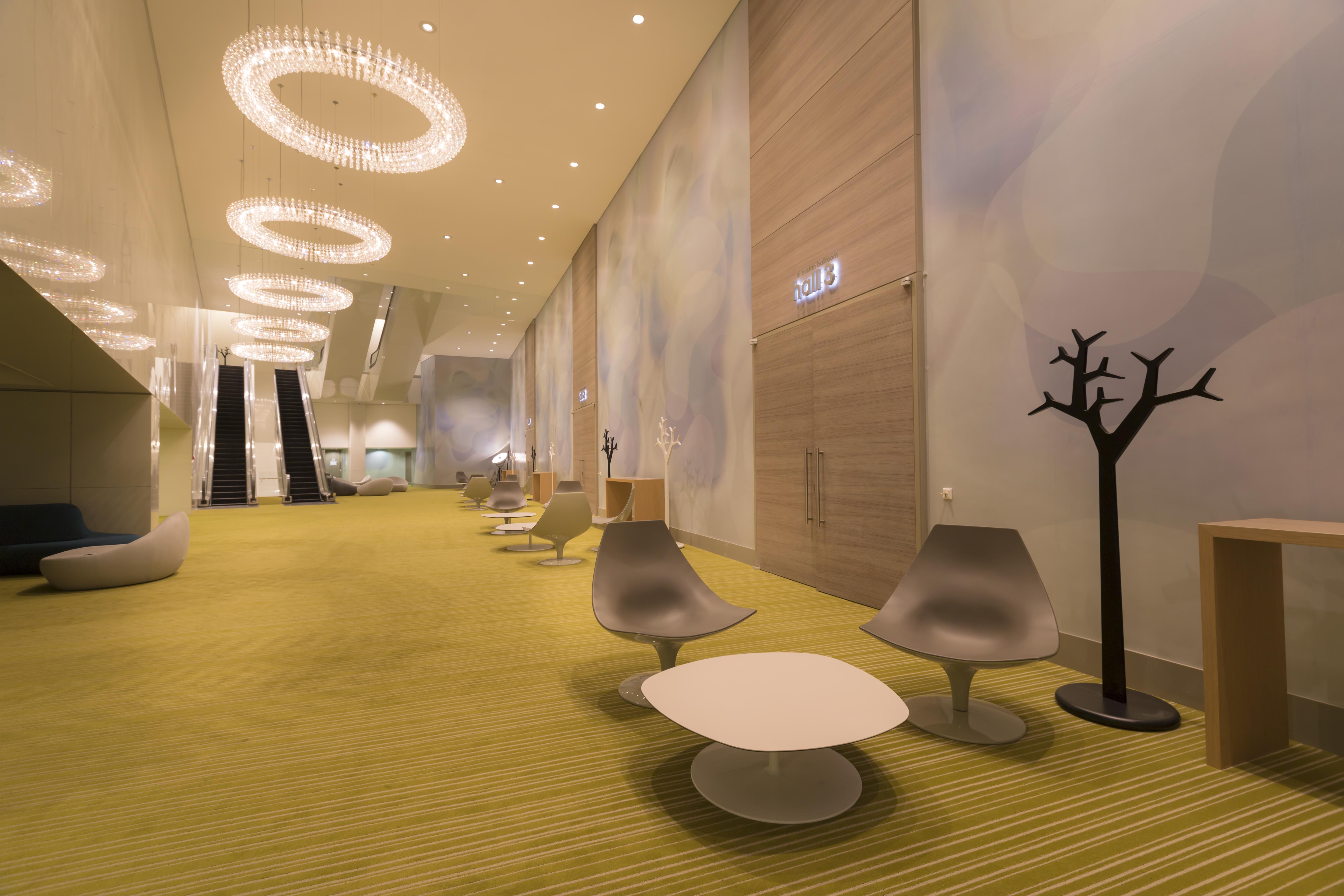 Novotel Abu Dhabi Al Bustan Esterno foto Interior of the building