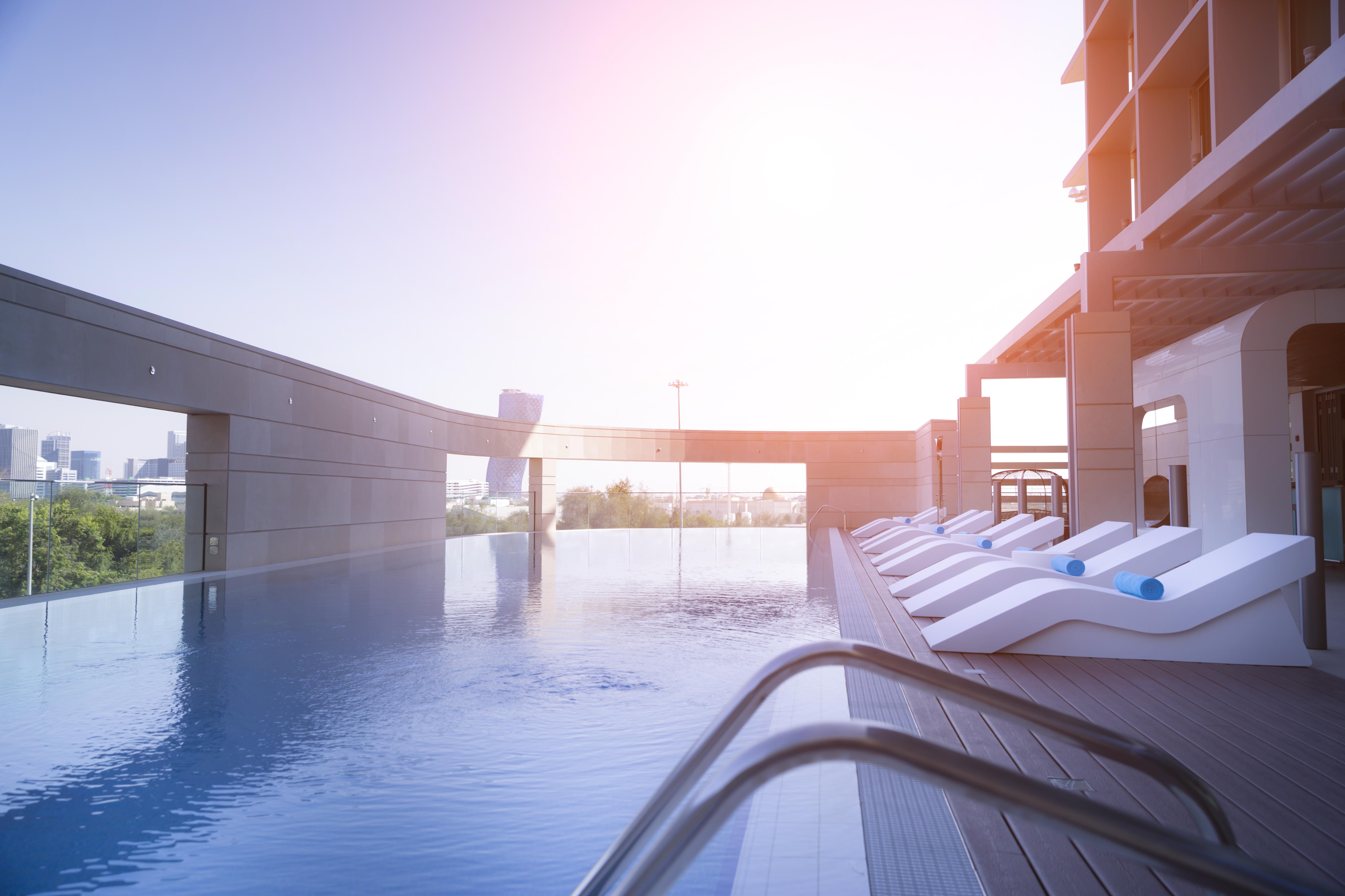 Novotel Abu Dhabi Al Bustan Esterno foto Swimming pool at the hotel