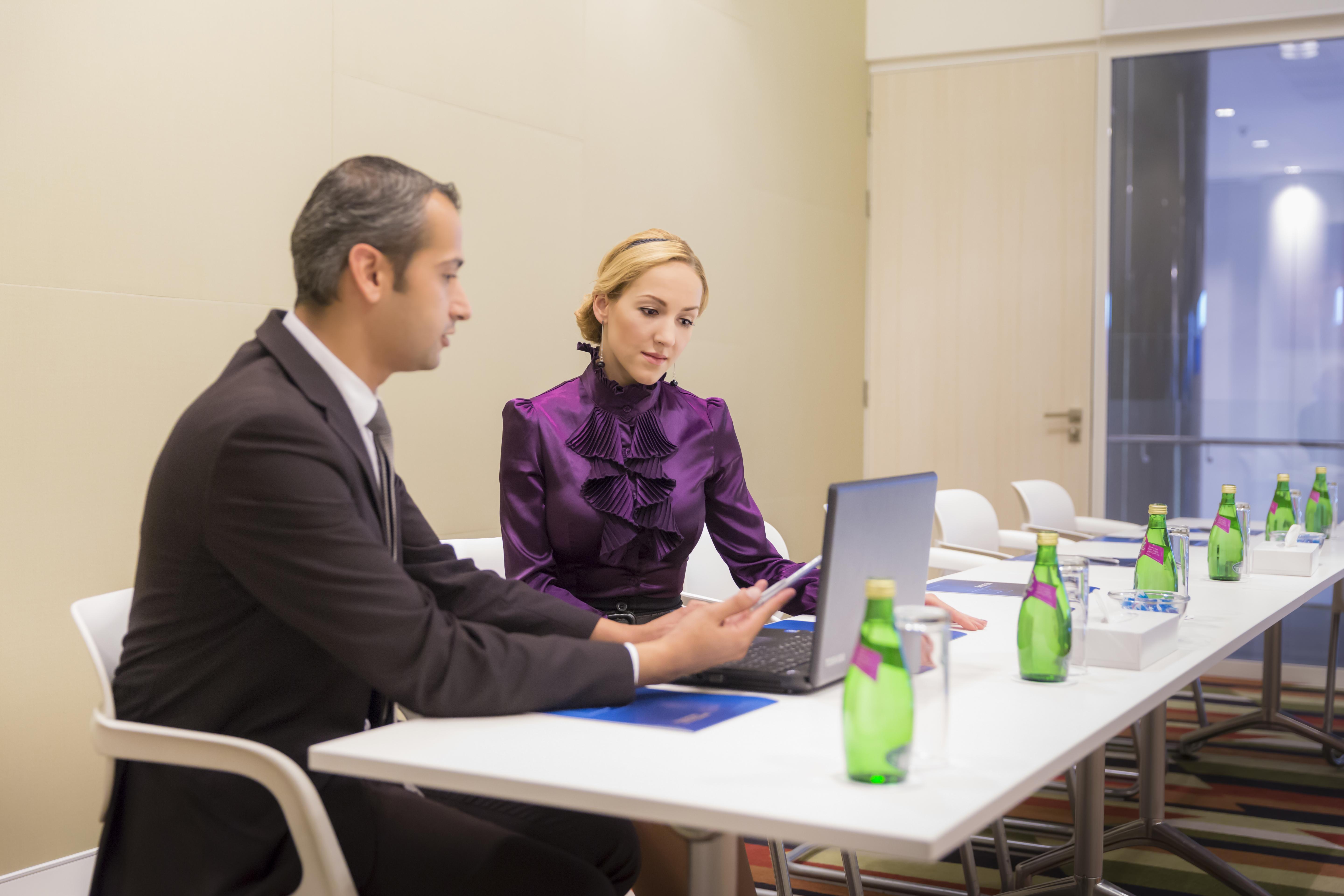 Novotel Abu Dhabi Al Bustan Esterno foto Meeting in progress