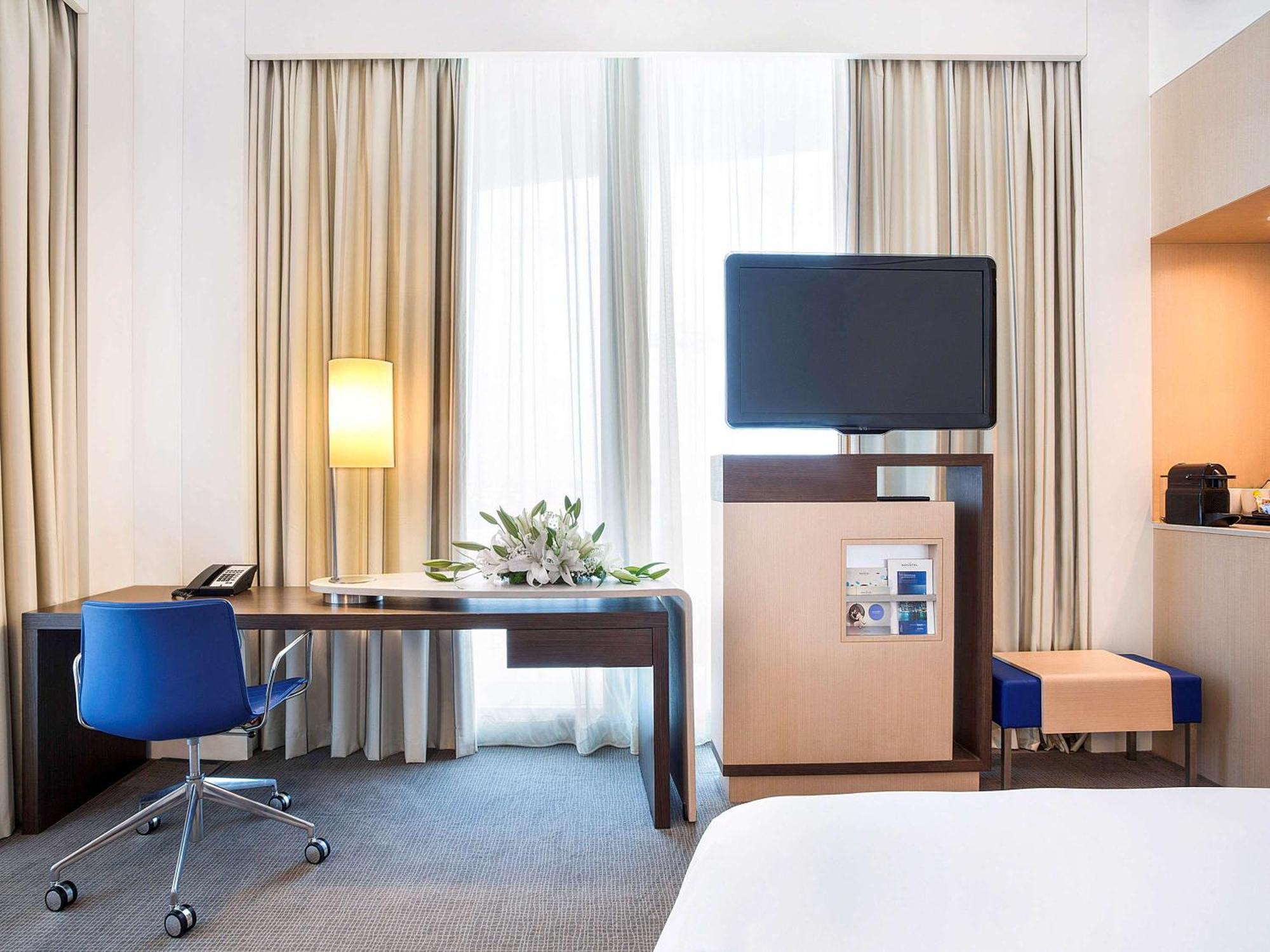 Novotel Abu Dhabi Al Bustan Esterno foto